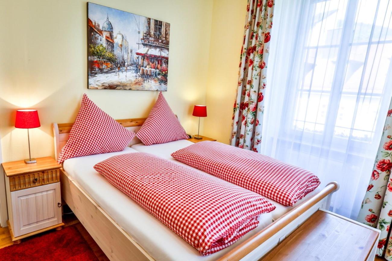 Hotel Zum Goldenen Loewen Baden-Baden Extérieur photo