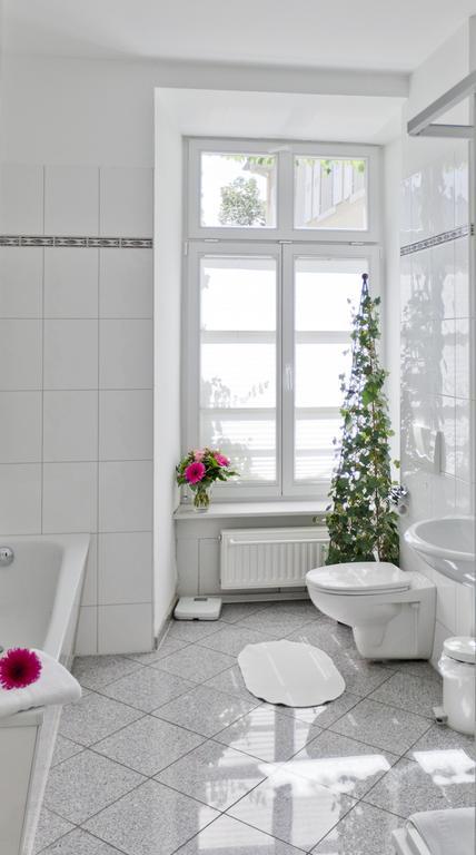 Hotel Zum Goldenen Loewen Baden-Baden Chambre photo